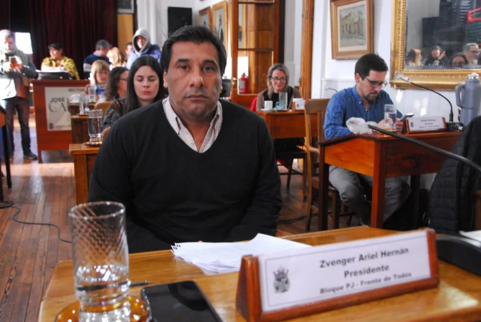 Zvenger analizó el discurso de Zara y afirmó que pareció "una serie de Nexflit"