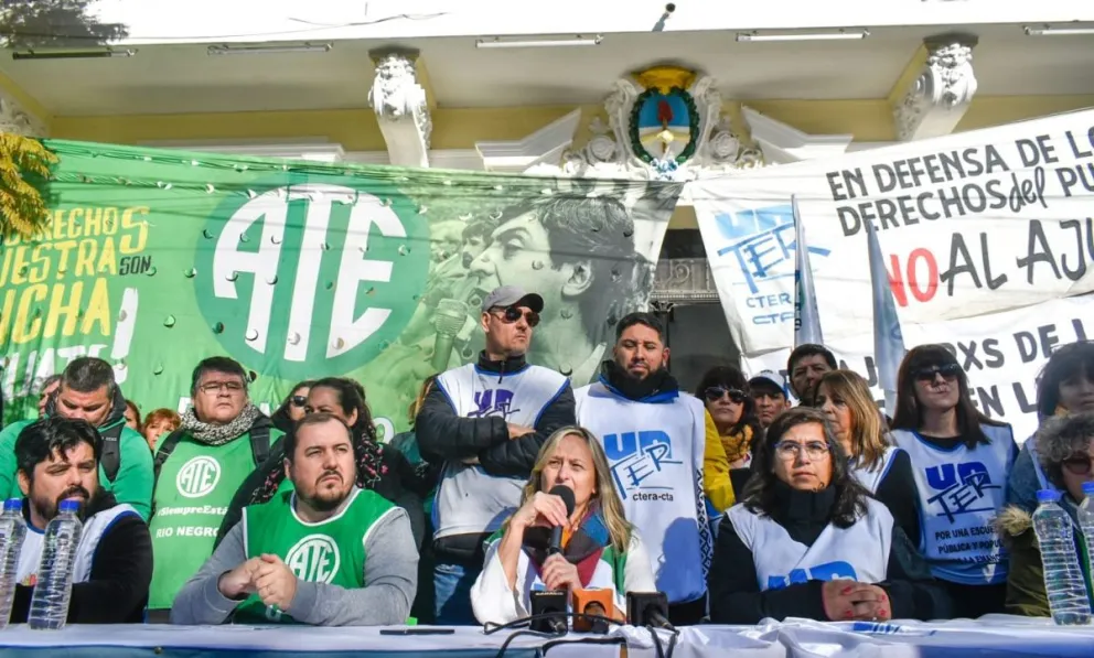 Los gremios se preparan para escuchar una nueva oferta paritaria: “Queremos sacarle a este gobierno un salario digno”