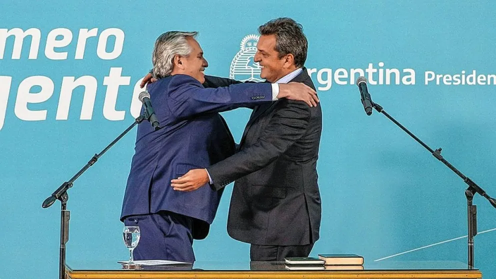 Massa juró como ministro de Economía y el Presidente destacó su "capacidad y coraje"