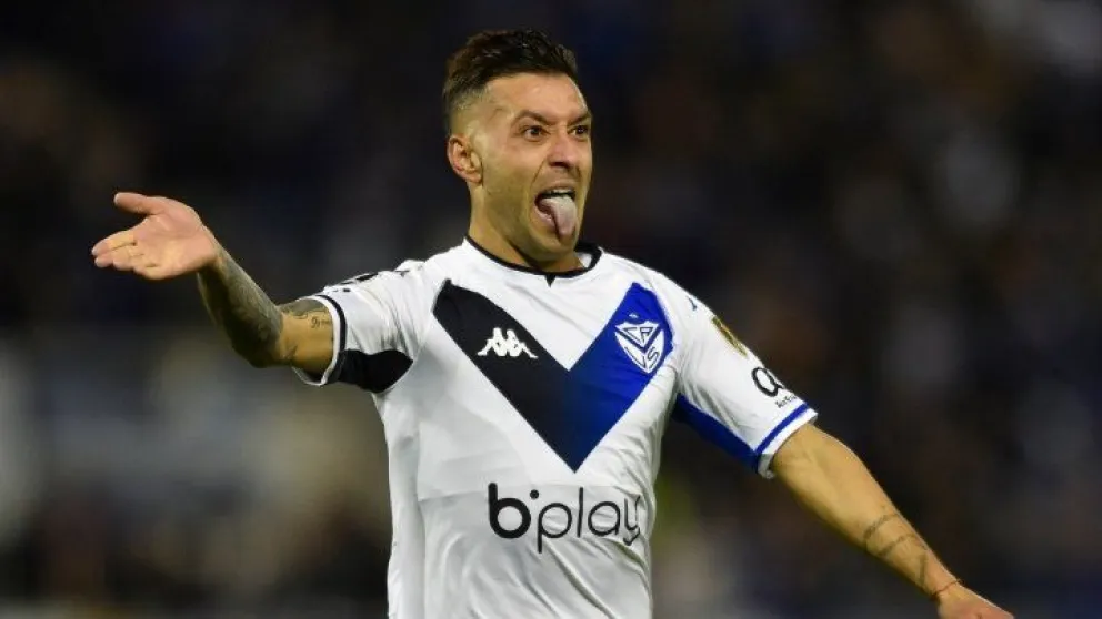 En un partidazo, Vélez encontró el triunfo en el final en la ida de cuartos ante Talleres
