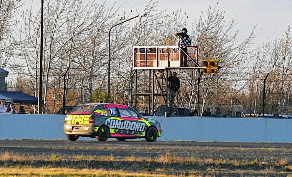 "Voy a intentar ganar todas las carreras que quedan en el año"
