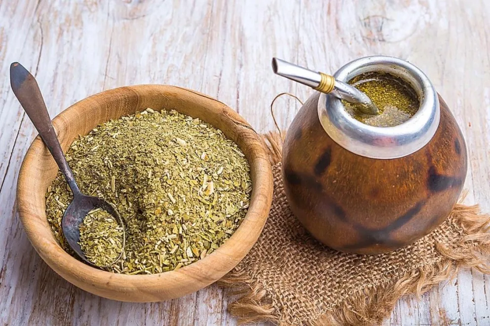 Anuncian que podría haber escasez de yerba: a partir de cuándo y por qué 