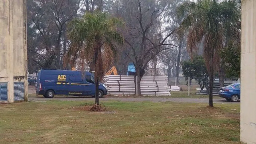 Tragedia en Rafaela: un operario murió ahogado tras quedar atascado en una cisterna