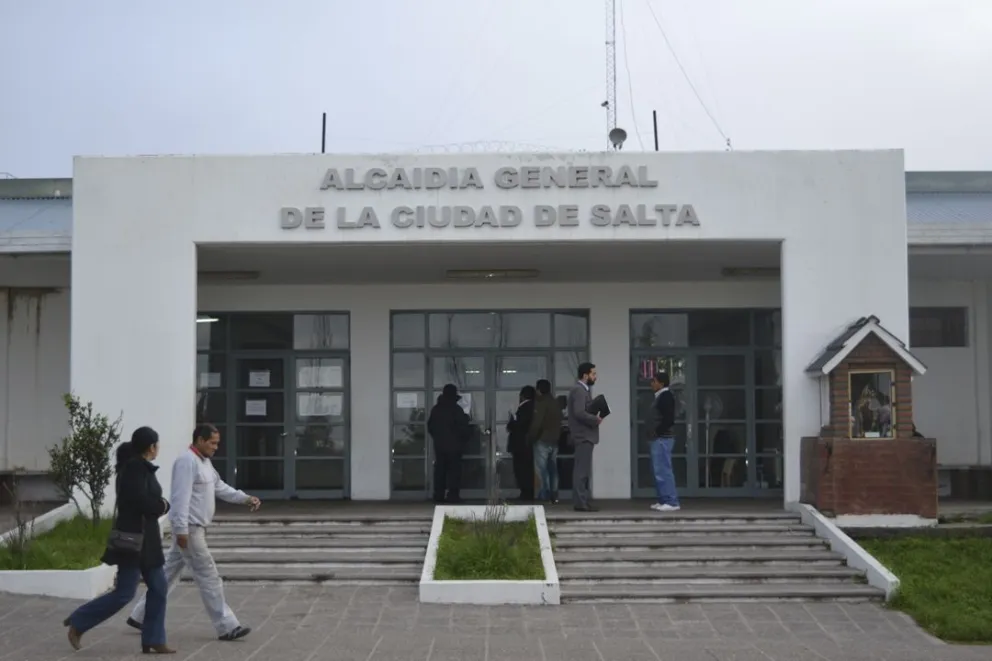 Una niña de 14 años fue abusada reiteradamente por su padrastro, de 61