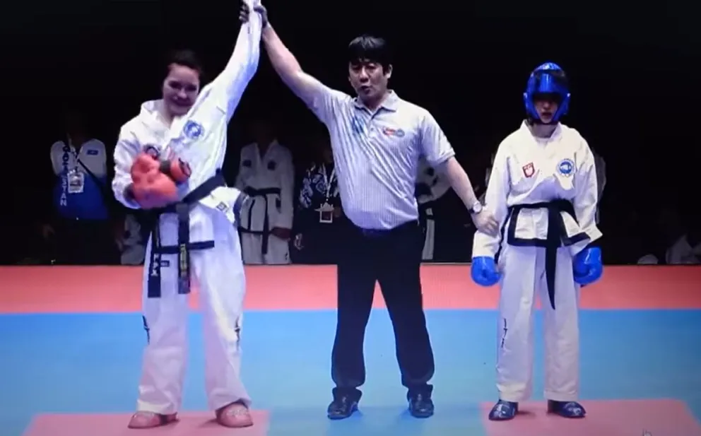 Piden un reconocimiento para la roquense Luján Solorza, campeona del mundo en taekwondo