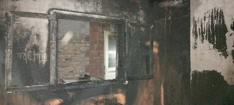 Una familia del barrio Lavalle perdió todas sus pertenencias en el incendio de su hogar