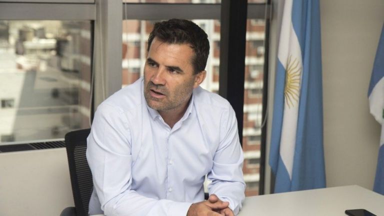 El secretario que se quedó sin Energía: se fue el neuquino Darío Martínez