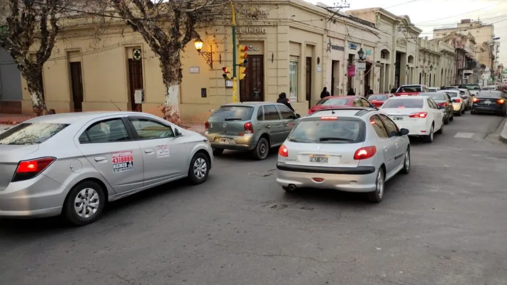 Corte, caos y congestionamiento: si pensás pasar por esta calle, armate de paciencia