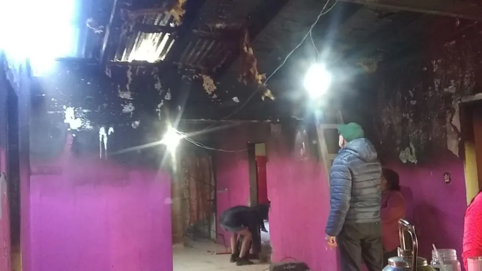 Una familia de Viedma perdió todo en un incendio y necesitan ayuda