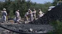 Momentos críticos: mineros llevan más de 34 horas atrapados en un yacimiento