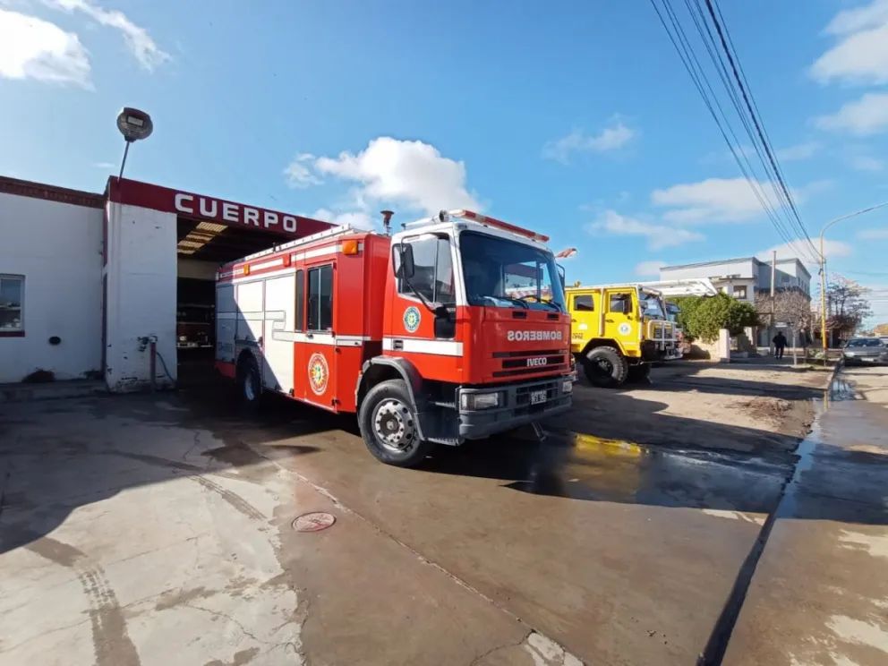 Un incendio controlado se les fue de las manos y hubo que llamar a los bomberos 