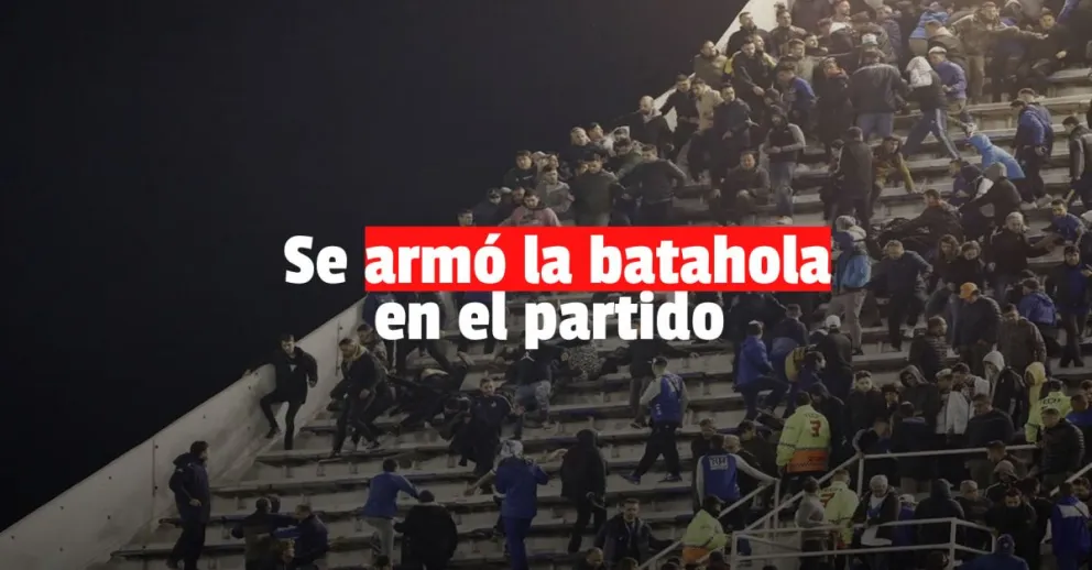 Un grupo de barrabravas agredió a los directivos y familiares de jugadores durante un partido de fútbol 