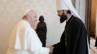 Francisco recibió al nuevo "canciller" de la Iglesia rusa cercana a Putin