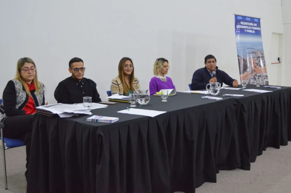 Se presentó el ciclo 2022 del programa Familias del Corazón