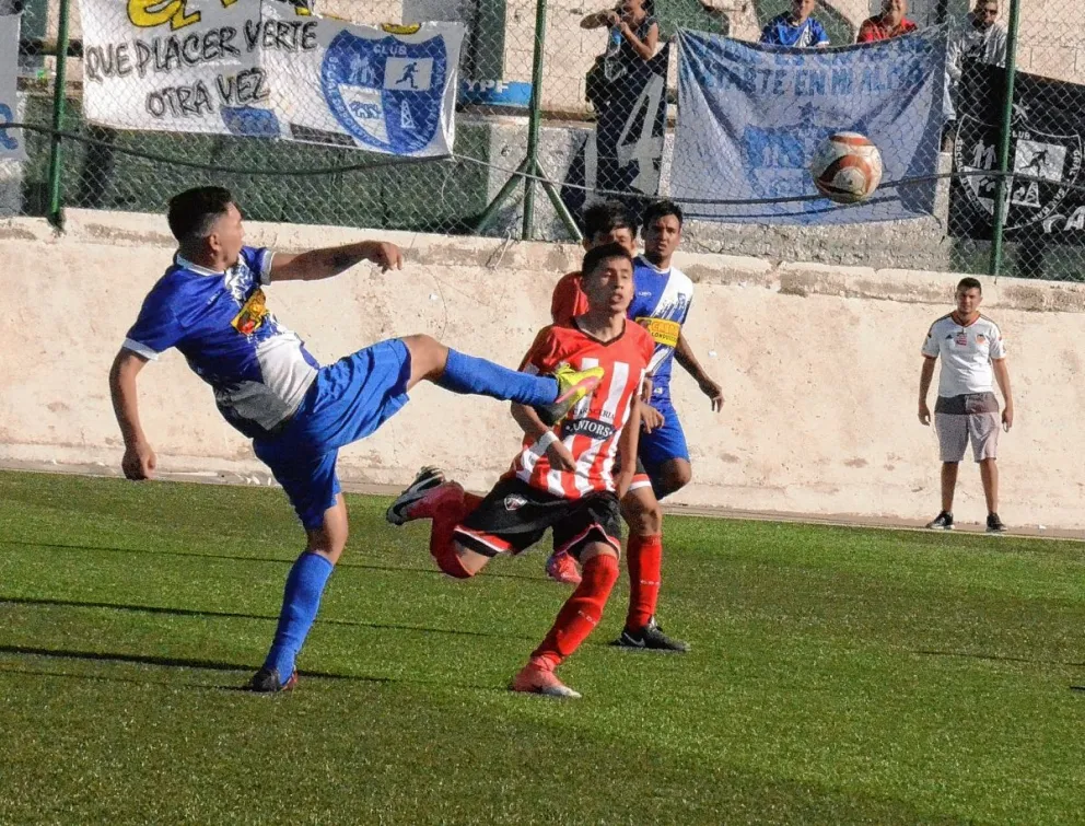 El líder, Ameghino, recibe a General Saavedra