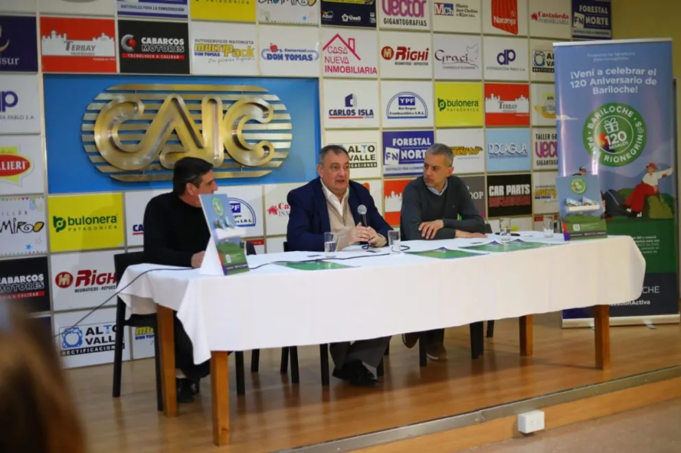 Gennuso promociona Bariloche en General Roca