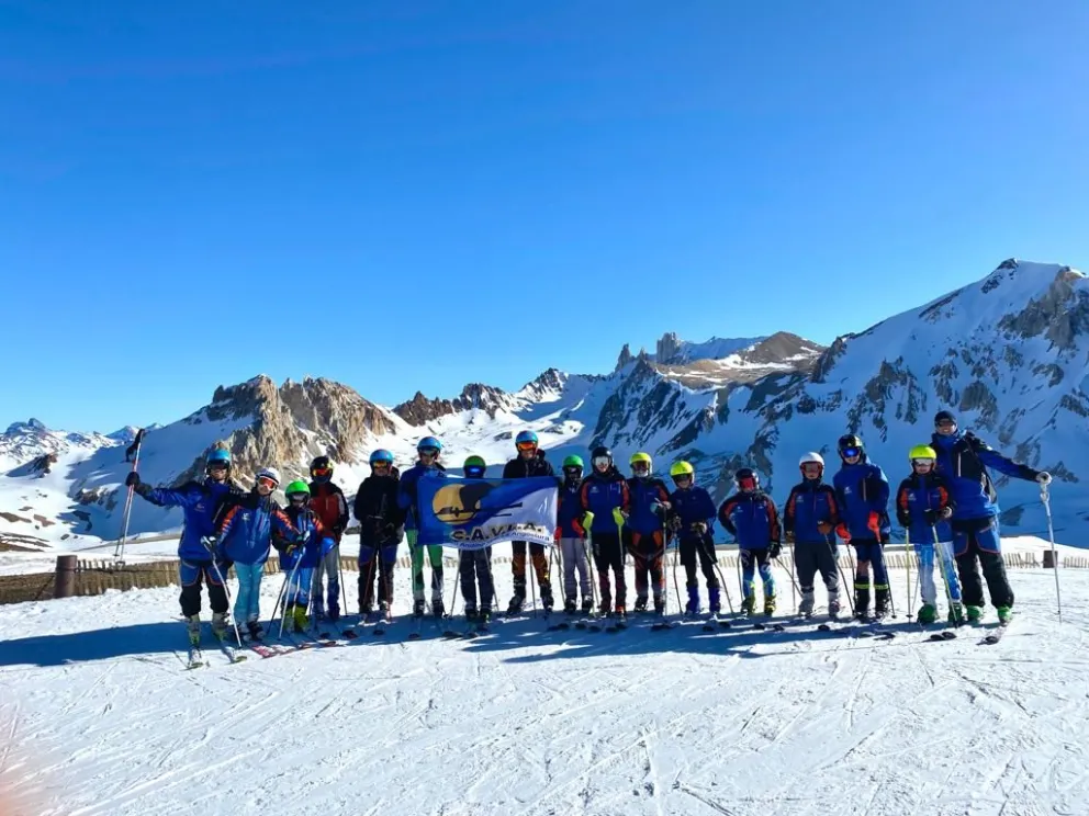 El Club Andino compite en los centro de nieve de la región