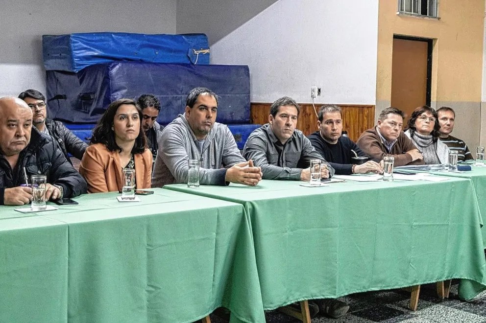 Reunión en red: Luque valoró el encuentro “cara a cara con la gente que es fundamental para resolver problemas”