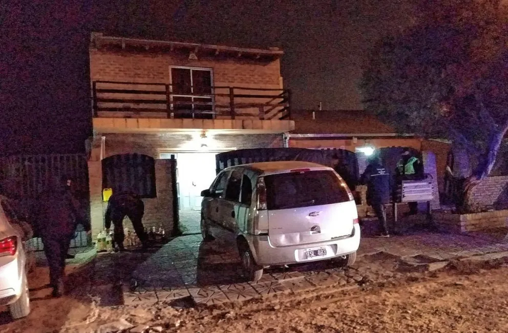 Cerraron fiesta clandestina en Laprida con casi un  centenar de menores consumiendo bebidas alcohólicas
