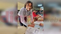 Felipe Cisneros, candidato en Monte Quemado, depositó su voto