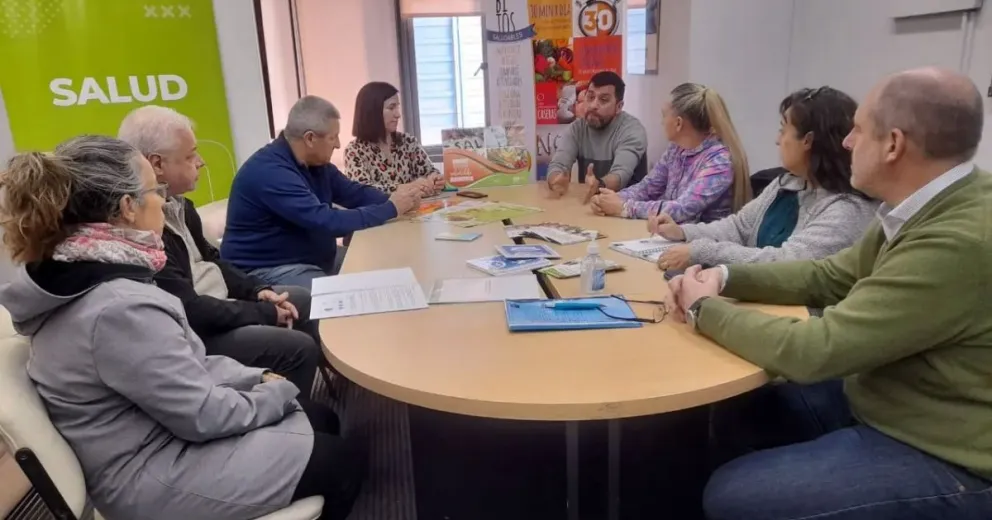 El Instituto de Educación Física y Salud arman equipo para generar entornos saludables