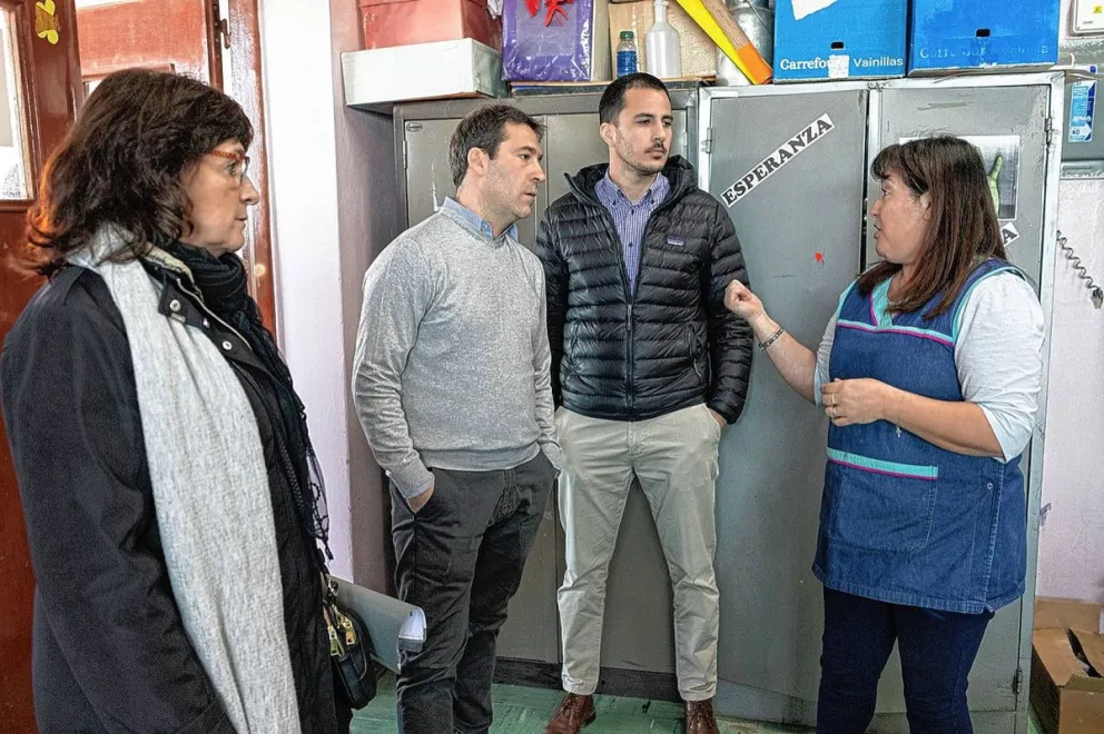 Luque recorrió una escuela especial en la que se harán refacciones con aportes del Municipio