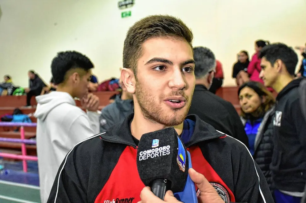 El comodorense Tomás Di Lorenzo fue convocado a la Preselección Juvenil argentina de handball