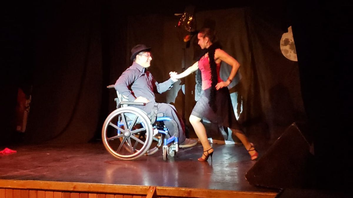 Los Teatreros de Puentes de Luz estrenan “Lo que el tiempo nos dejó”.