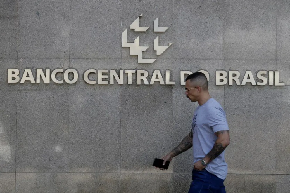 Brasil bate récords de pobreza y casos de Covid-19