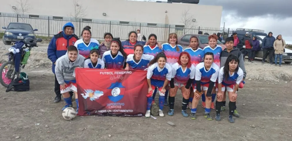 Las Pekes y Deportivo Liniers jugarán la Finalísima del Fútbol Femenino Barrial
