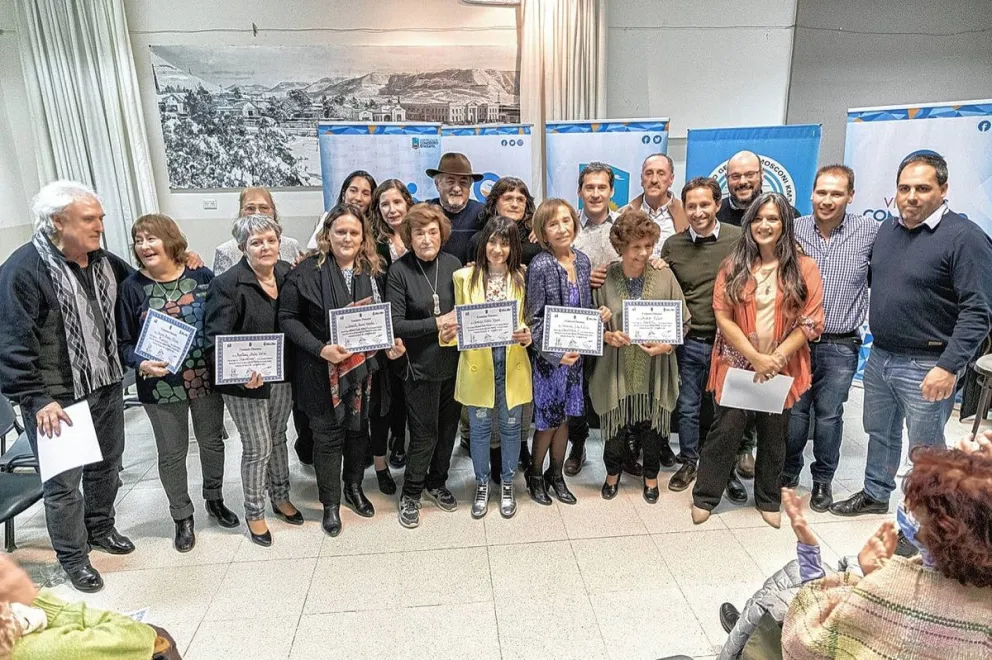 Se realizó el acto de renovación de autoridades de la Asociación Vecinal de barrio General Mosconi