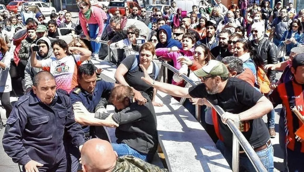 Hoy paro nacional docente para pedir absolución de Goodman y contra la criminalización de la protesta social