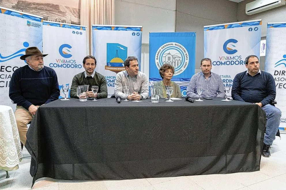 Luque acompañó a la vecinal de General Mosconi