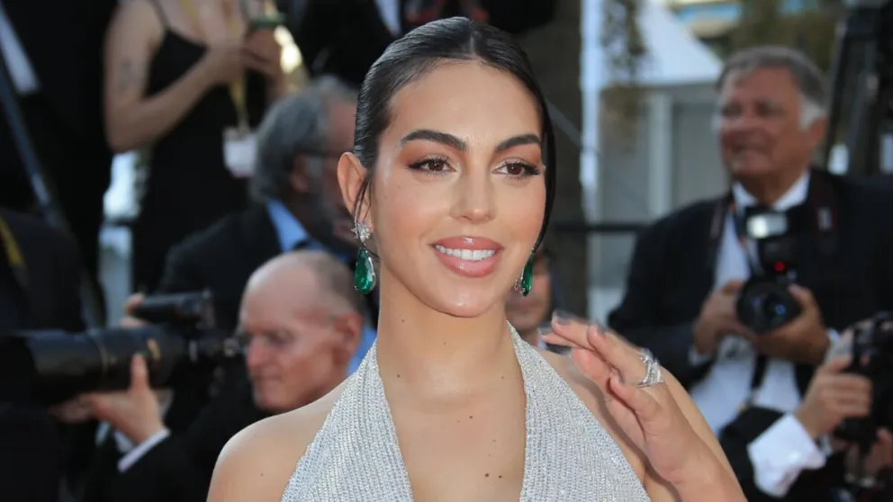Georgina Rodríguez enciende la red con extravagante look que resalta su figura