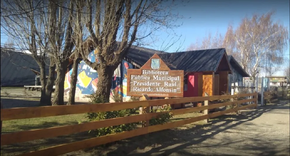 Robaron en la bilbioteca Raúl Alfonsín y buscan los elementos sustraídos