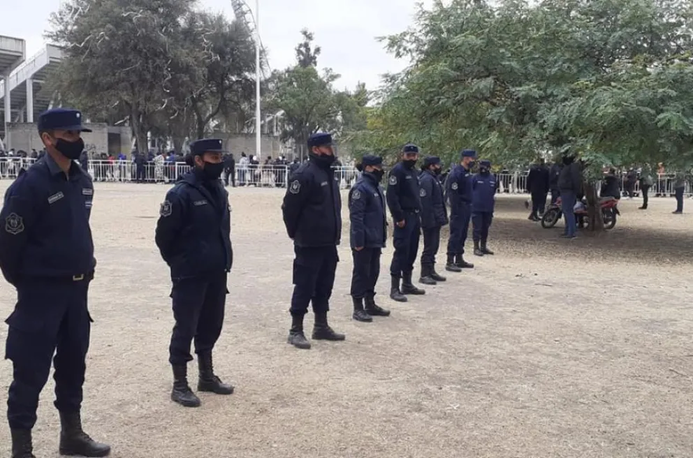 A no descontrolarse: gran operativo policial por el partido de Argentina y Países Bajos