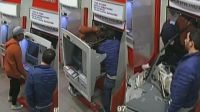 Ladrones desarmaron dos cajeros automáticos, no encontraron el dinero y terminaron "en cana" [VIDEO]