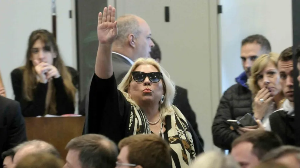 La UCR se sumó a los repudios por los dichos de Carrió