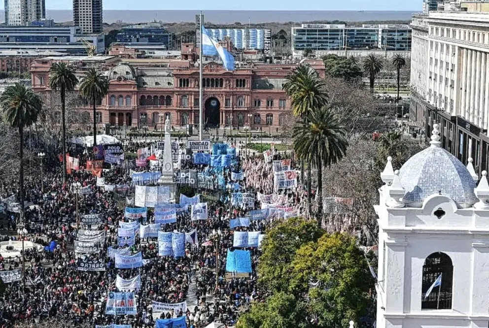 Piqueteros reclaman una reunión con Massa y amenazan con acampar