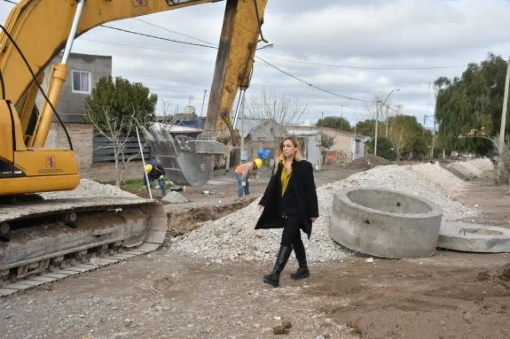 Avanza a buen ritmo la obra de extensión de cloacas de Barrio Nuevo