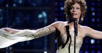 Estremecedor: salió a la luz más sobre la autopsia de Whitney Houston