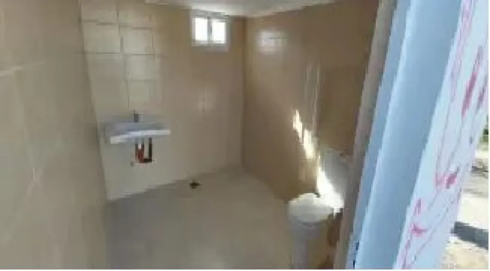 El parador Roma Costero instaló un baño público para personas con discapacidad