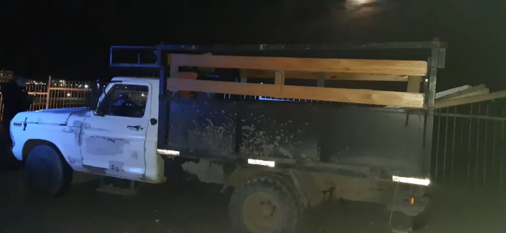 Cargaban materiales robados en el interior de la ex Proveeduría y fueron detenidos 