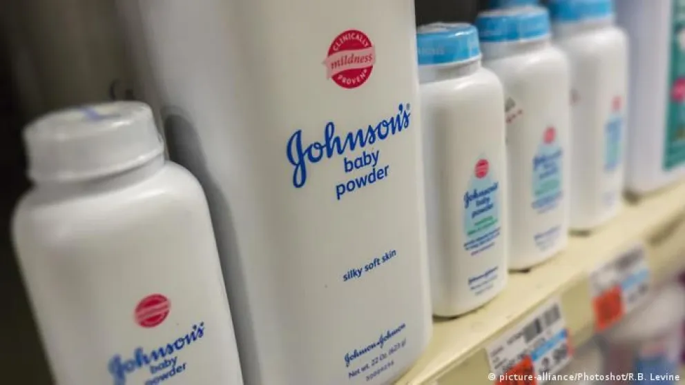 Johnson & Johnson retira de circulación a nivel mundial un talco para bebés denunciado