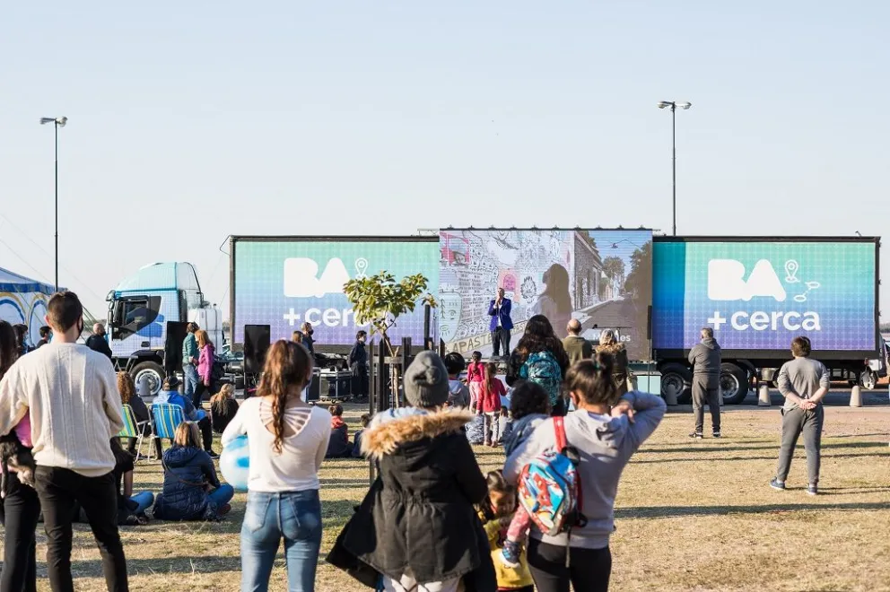 BA más Cerca: el camión de promoción turística de la Ciudad de Buenos Aires llega a Villa de Merlo
