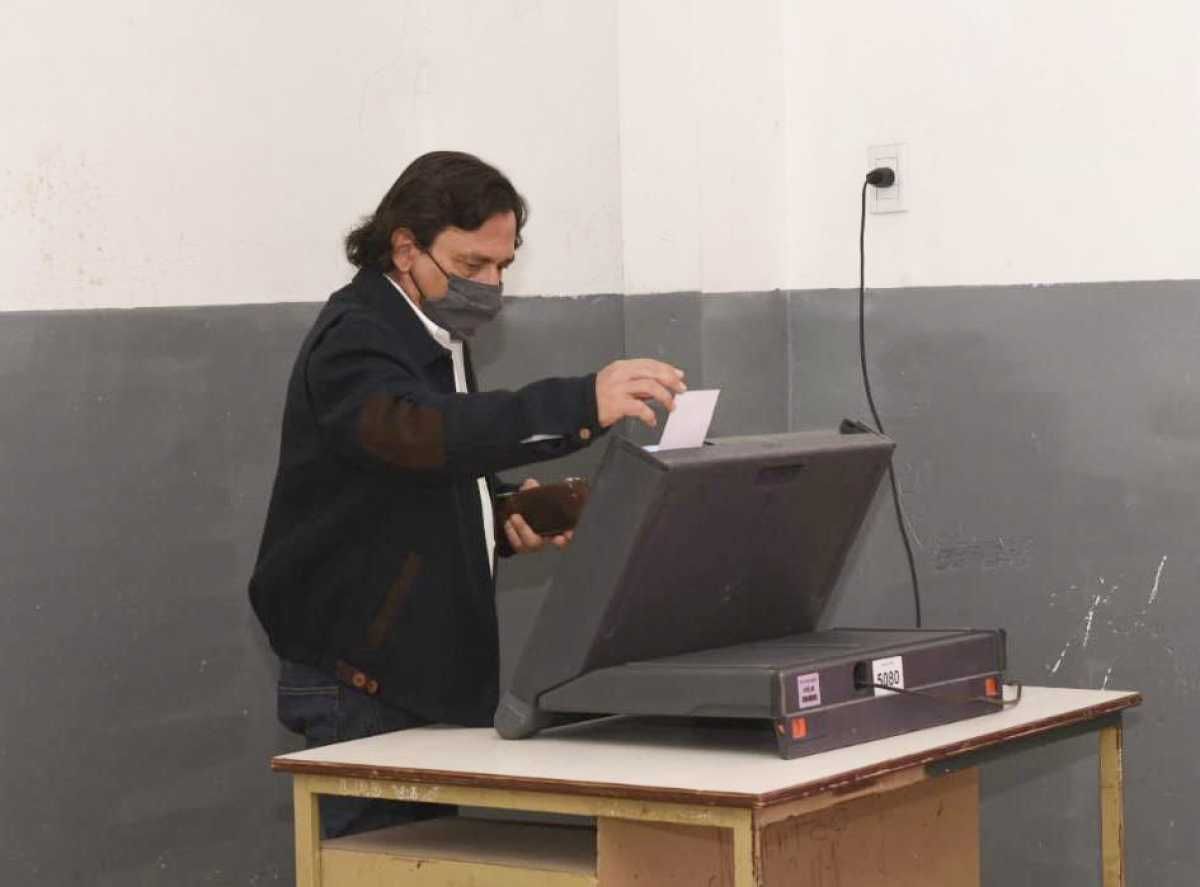 Salta se despega de Nación y convoca a elecciones provinciales para abril