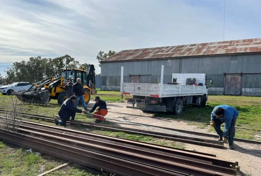 Hay compromiso masivo para que vuelva el tren Plaza Constitución-Bariloche