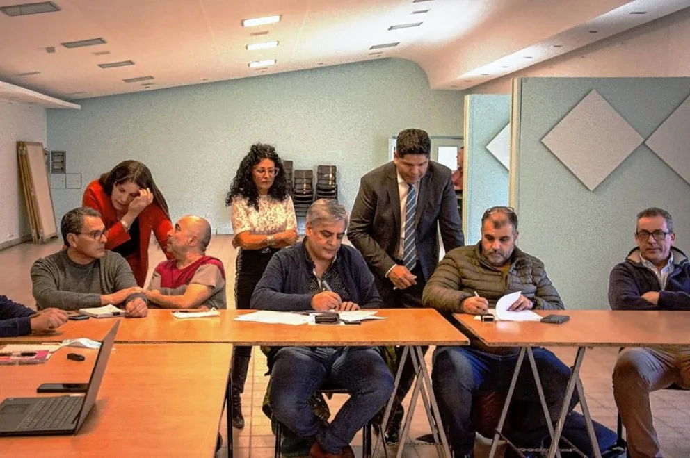 Provincia y gremios de Salud acordaron la pauta salarial del tercer trimestre del año