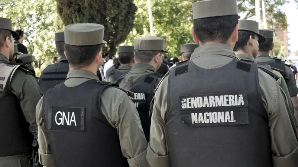 Llegó Gendarmería Nacional y ya realiza operativos en distintos puntos de la ciudad