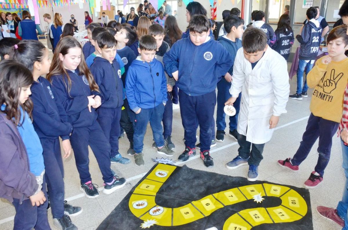 Alegre Tarde de Peña Escolar por la Semana de la Educación Especial 